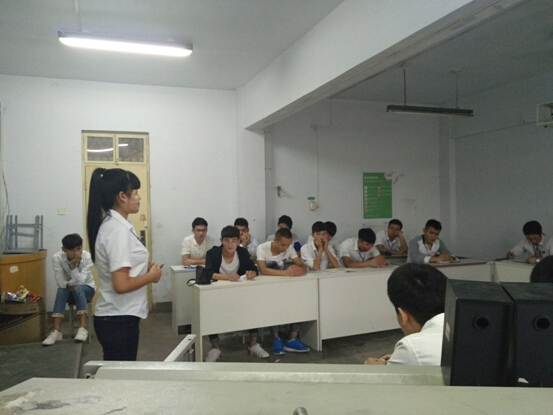 鄭州北大青鳥翔天信鴿“北大青鳥杯”超級演說家中心選拔賽