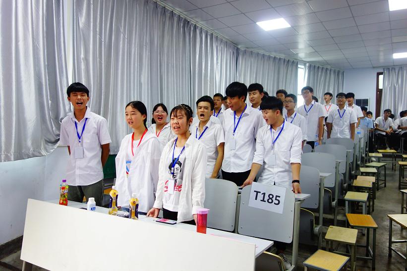 鄭州北大青鳥2018“青春綻放,夢想啟航”迎新會圓滿成功