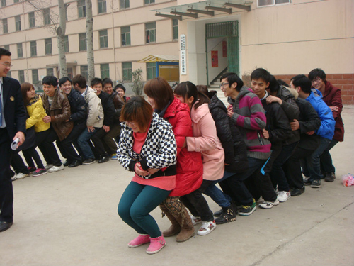 鄭州北大青鳥學(xué)員素質(zhì)拓展活動