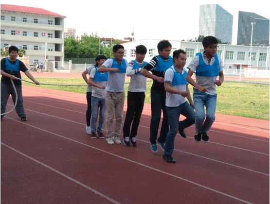 鄭州北大青鳥翔天信鴿學社迎新生活動