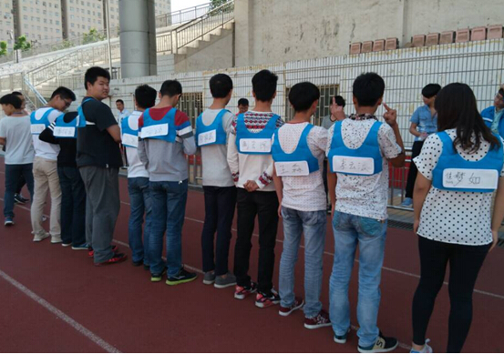 鄭州北大青鳥翔天信鴿學社迎新生活動