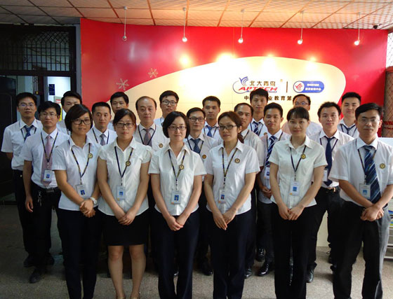 鄭州北大青鳥翔天信鴿的教員團隊風采展示