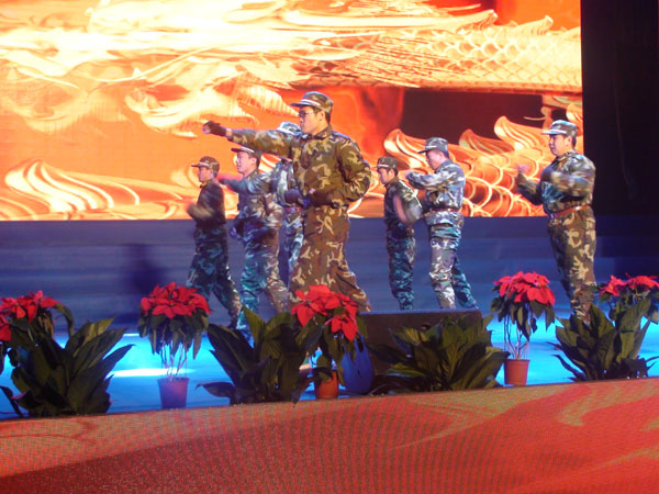 鄭州北大青鳥翔天信鴿十周年校慶