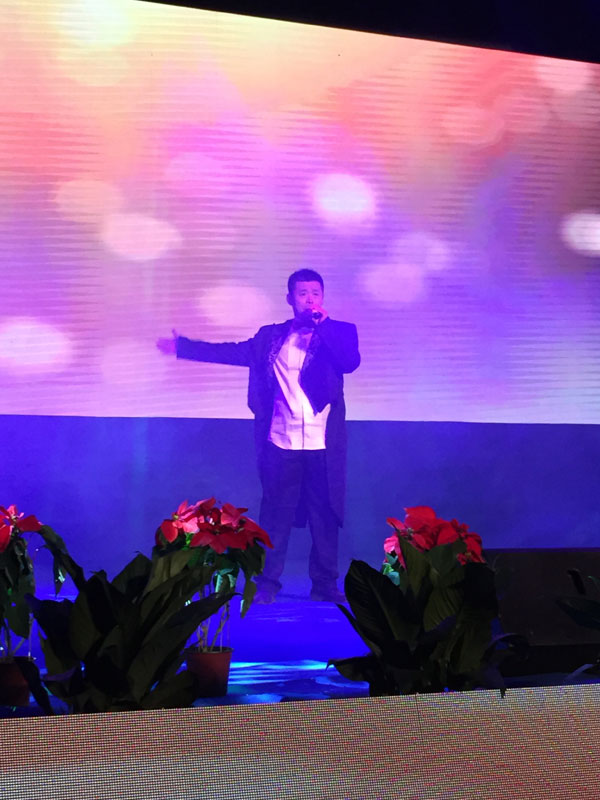 鄭州北大青鳥翔天信鴿十周年校慶